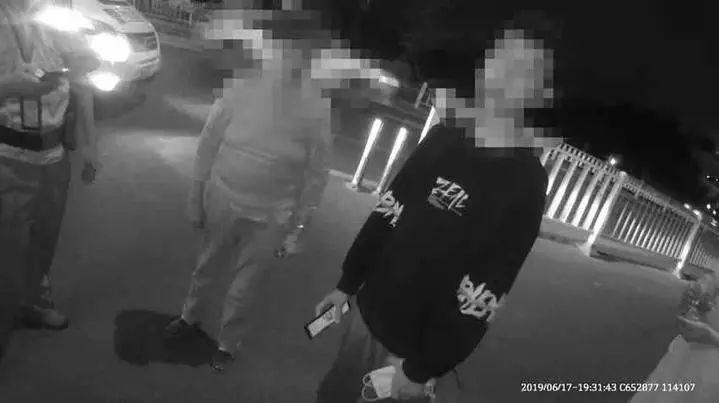 16岁男孩带14岁妹妹离家出走10天