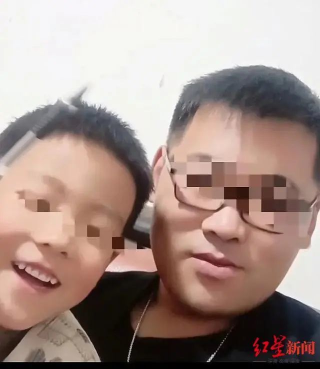 5岁男童冲32岁男子喊“儿子”被打