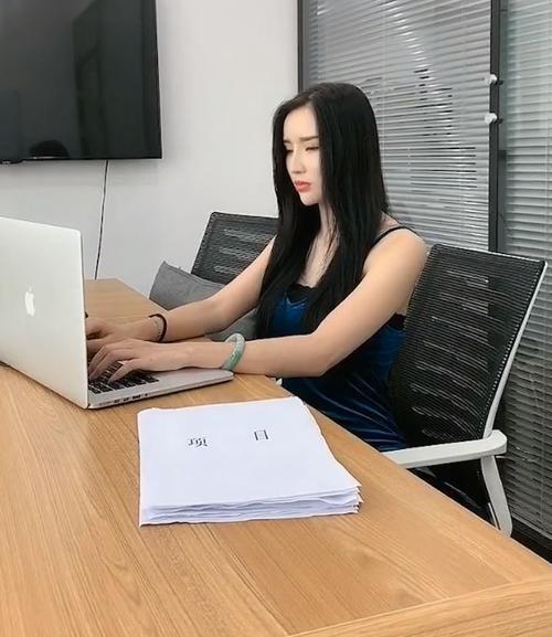 上海女老板18年内被员工骗上百万元