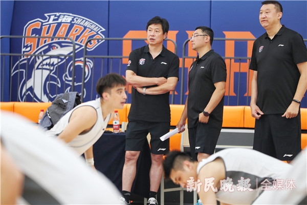 媒体：上海男篮还是太“年轻”了