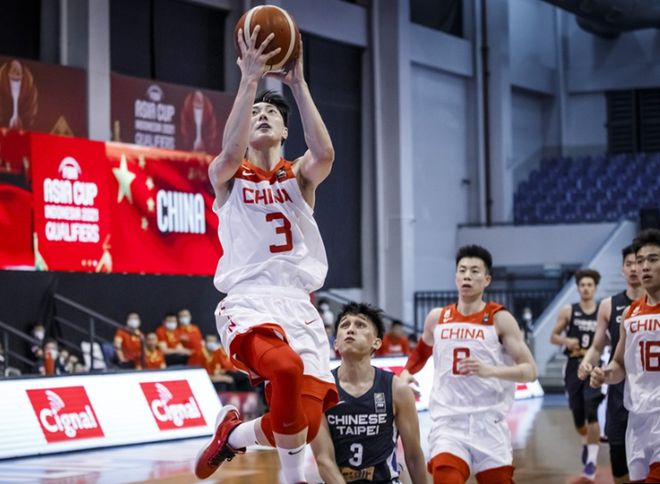 媒体：上海男篮还是太“年轻”了
