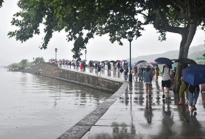 长沙暴雨1小时下了54个西湖